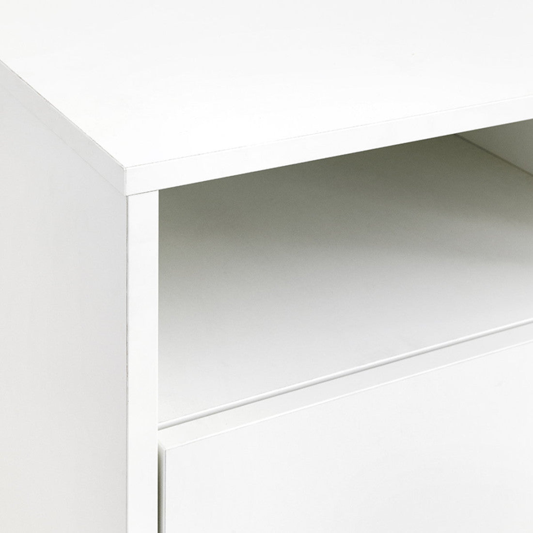 Mesa de luz Armonía color blanco con estante