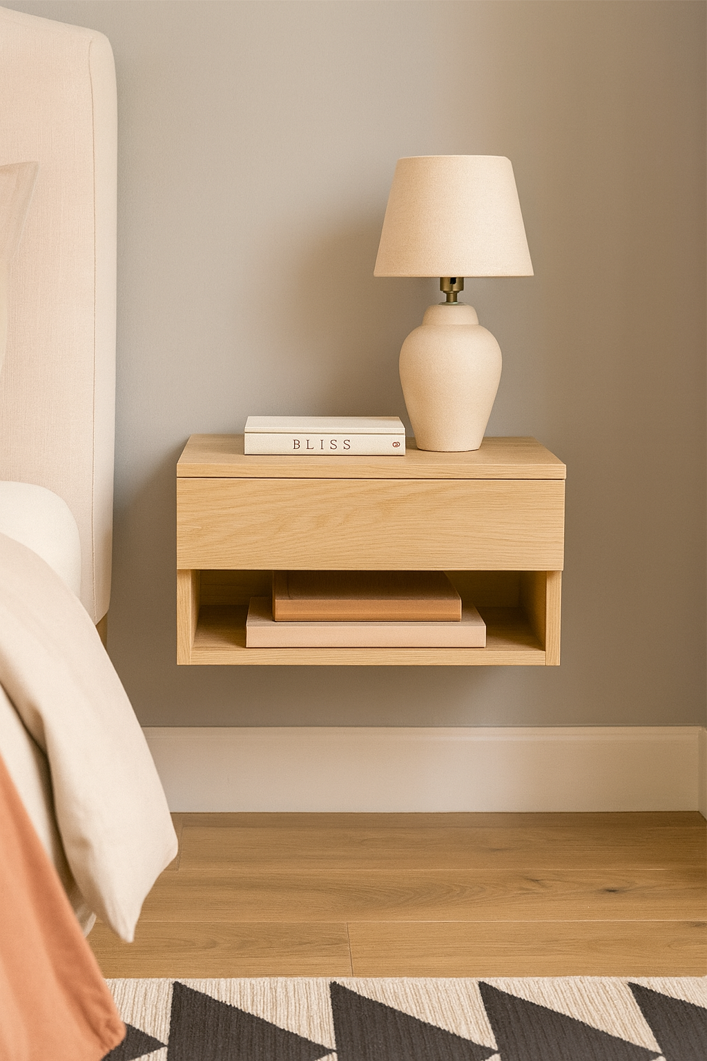 Mesa de luz flotante chapa de haya o roble natural con lustre semimate