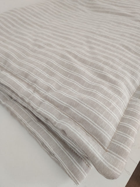 Pillow - Protector De Sofá en tusor y guata siliconada 1.80 mts.
